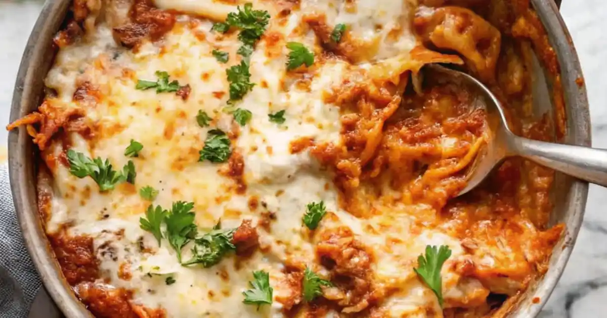Cheesy Beef Lasagna Skillet